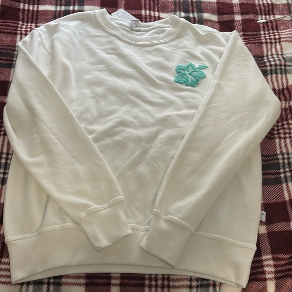 Selling Cape May Crewneck by Ragwear. Size is XL. Color is white